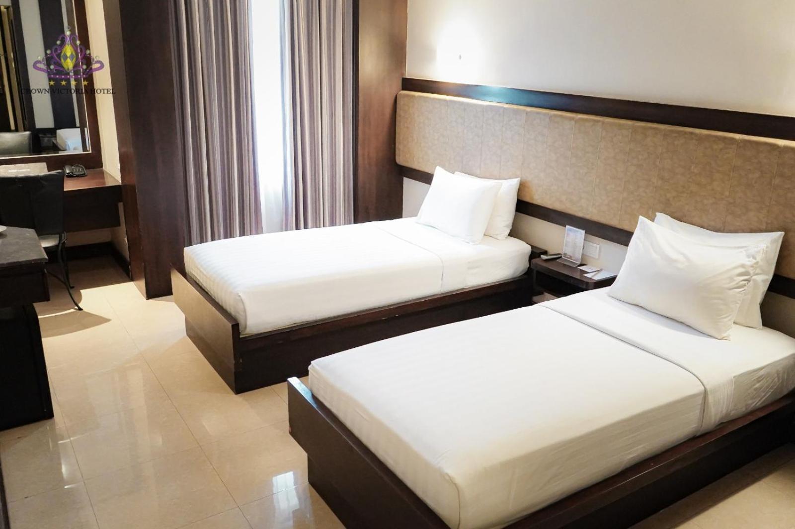 Crown Victoria Hotel Tulungagung Eksteriør bilde