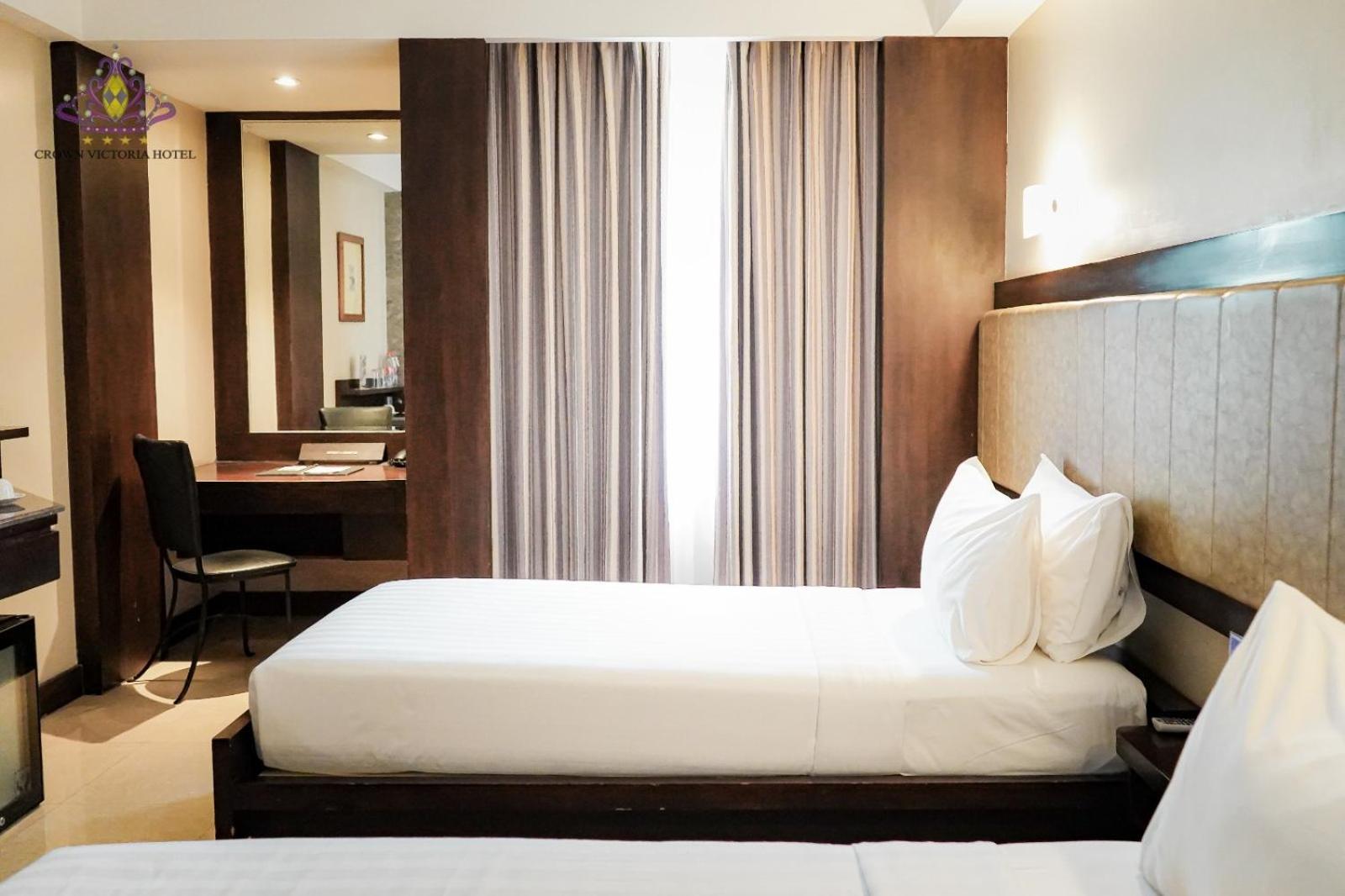 Crown Victoria Hotel Tulungagung Eksteriør bilde