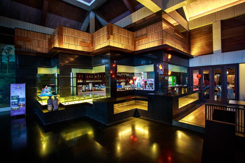 Crown Victoria Hotel Tulungagung Eksteriør bilde